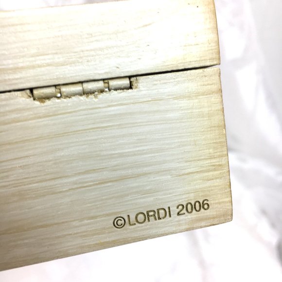 Vtg 2006 Willow Tree From The Heart Hinged Box - Picture 9 of 10